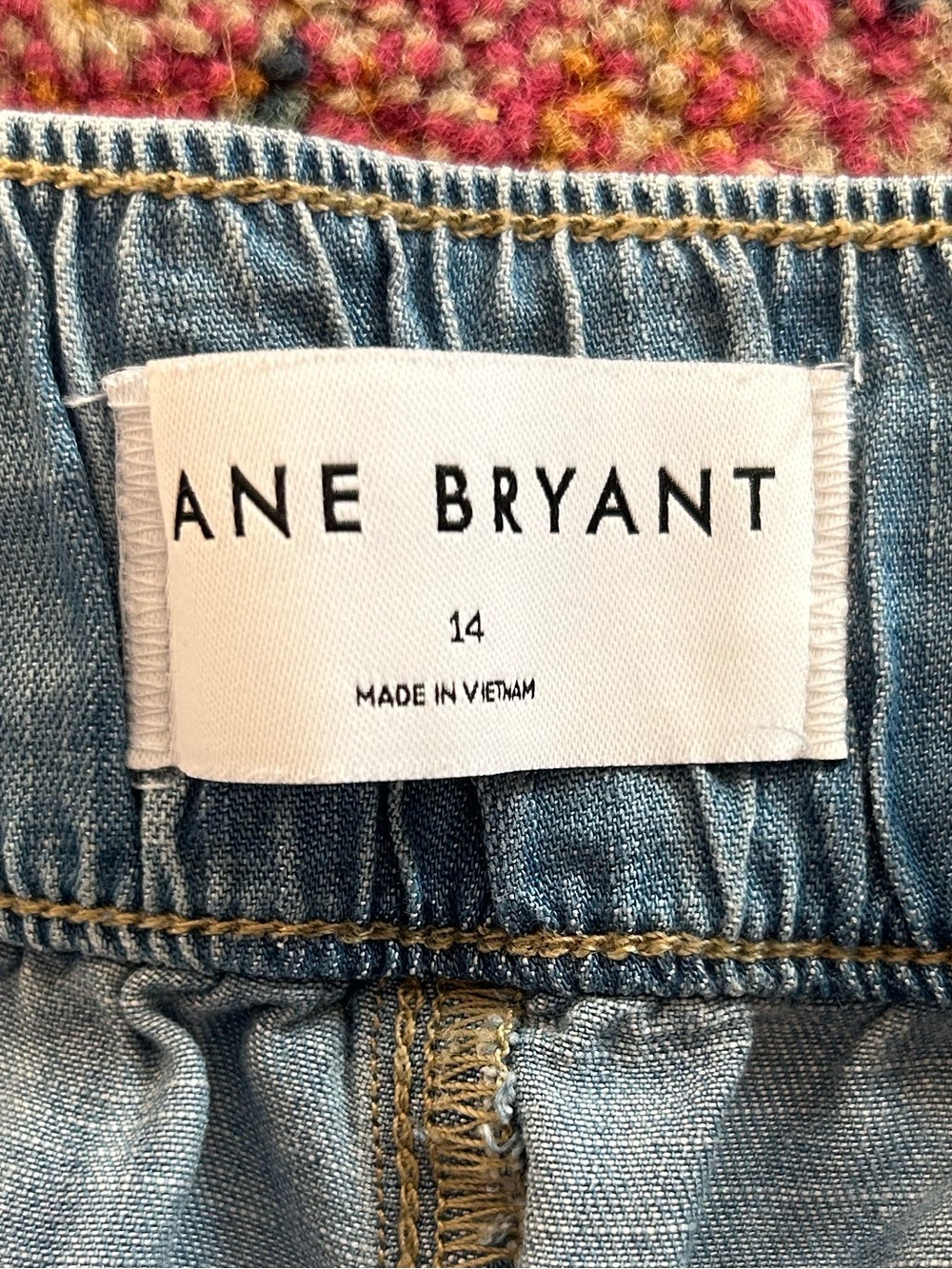 Lane Bryant | Women’s Chambray Blue High Rise Pull On Drawstring Jogger Pants 14 - Picture 11 of 16